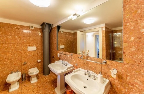 Molina Maison | Youatmolino Art Apartmnet