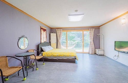 Gimsatgat Maison | Youngwol Cloud Garden Pension