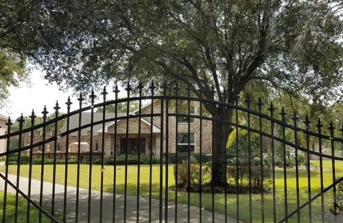 Lutz Maison | Votre complexe de 6 chambres avec château, à 5 minutes de la chapelle Wesley, Lutz, à 20 minutes de Tampa