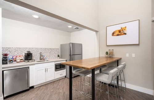 Hillsboro Appartement | Your Adventure Starts Here!