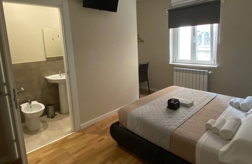 Frosinone Lit Et Petit-Déjeuner | Your B&B at the center of your commitments - 5 minutes from the Villa Comunale