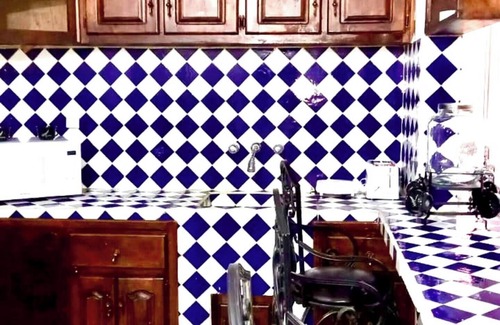 Los Reyes Maison | Your best rest! Downtown in Los Reyes!