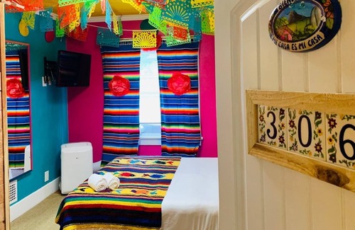 Civic Core Appartement | Your colorful fiesta casita! @ SD downtown!