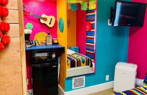 Civic Core Appartement | Your colorful fiesta casita! @ SD downtown!