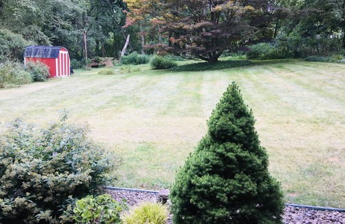 Ross Township Maison | Your Comfy Home in Pittsburgh with King beds and free parking