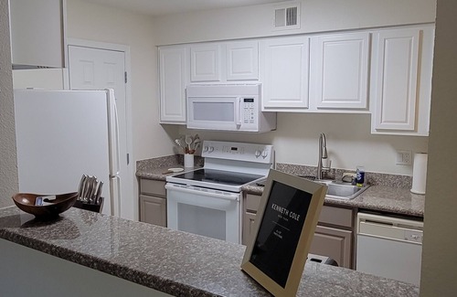 Summerlin Copropriété | Your Cozy Condo in a hidden oasis!