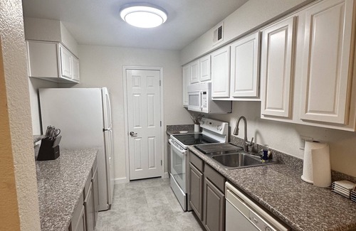 Summerlin Copropriété | Your Cozy Condo in a hidden oasis!
