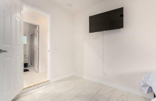 Garfield Appartement | Your Downtown Home With California King Bed Unit A