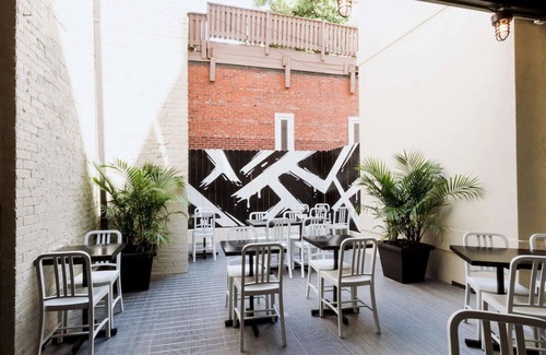 Foggy Bottom Hôtel | Your Gateway to D.C.: Cozy Hive Near White House – Perfect for Sightseers