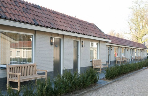 Bosgebied Maison | Your Gateway to Dutch Nature & City Life—Soest Hotel with Perks - 2 Units