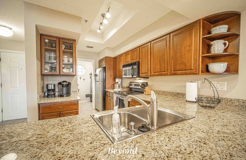 Lago Vista Copropriété | Your Happy Place | 2 Bed, 2 Bath