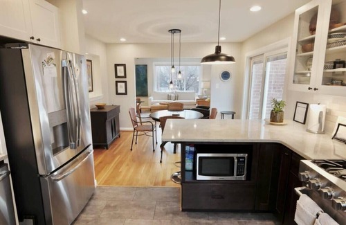 Northeast Maison | Your Happy Place Entire Home - With Parking!