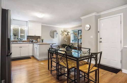 Mission Maison | Your Home Away From Home-AC-Self Checkin-Parking