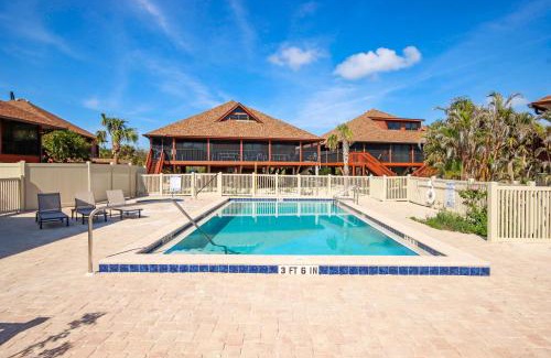 Sanibel Maison | Your Island Escape - Spacious Retreat with Wrap-Around Lanai and Private Beach