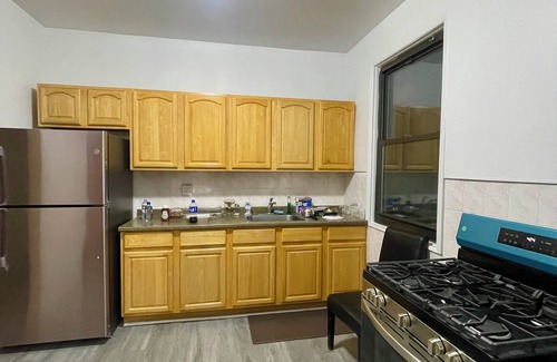 Queens Appartement | Your new NYC home: Peaceful room for rent in the heart of Astoria.