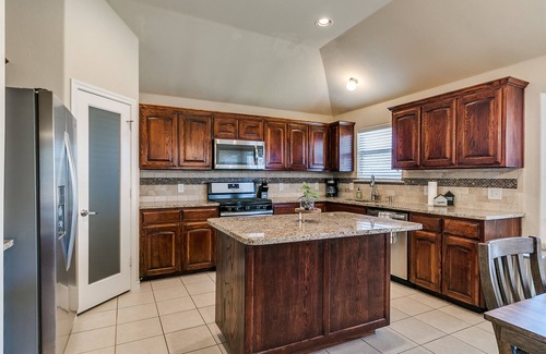 Edmond Maison | Your Oasis of Calm: Where Family Chaos Meets Cozy!