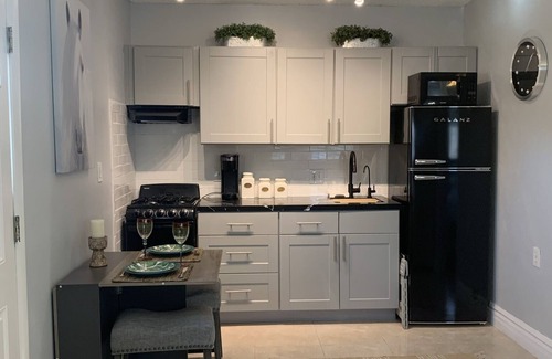 North Mountain Appartement | Cozy hideaway in Phoenix with pool.