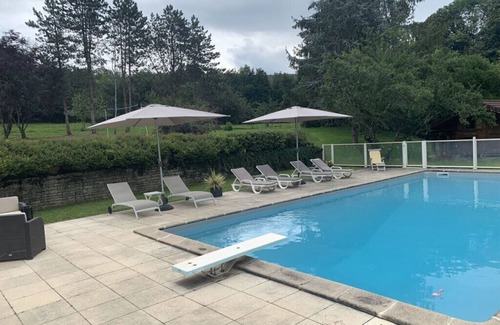 Buffard Maison | Votre paradis privé alliant charme, élégance et activités.