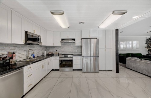 Las Vegas Maison | Your Own Resort Close to the Strip