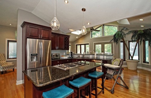 Westlake Maison | Your own suburban oasis on Cleveland's West Side