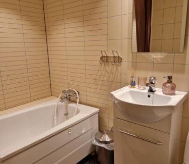 Ballstad Maison | Your place to stay in Lofoten at our family house!