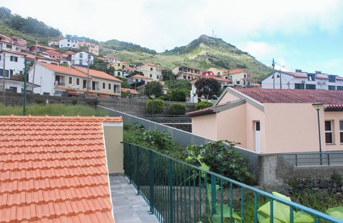 Machico Maison | Your retreat between turquoise shores and forested paths
