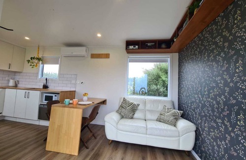 Bay of Plenty Region Cabine | Your ReTreat with stunning ocean views