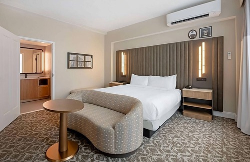 Downtown Tampa Hôtel | Your Urban Sanctuary: Unwind in Style in Downtown Tampa- 2 Rooms