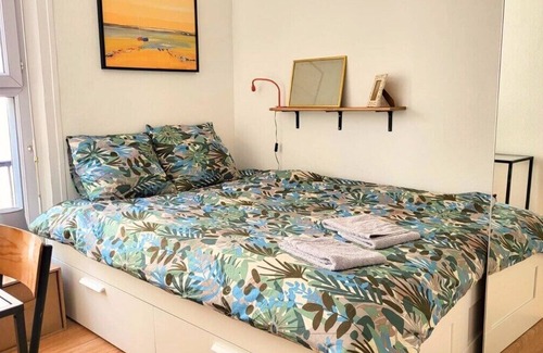 Ivry-port Appartement | Your ZenDay Studio is waiting for you! Located just 1 minute from the bus and 10 minutes from Paris