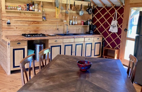 Saint-Germain-Laprade Cabine | Yourte tout confort écoresponsable - Idéal famille