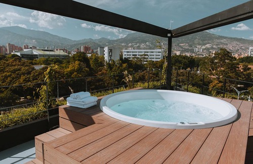 Laureles Appartement | Youthful Design Studio in the heart of Laureles