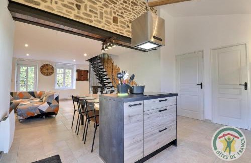 Saint-Brice-en-Cogles Maison | Youwen