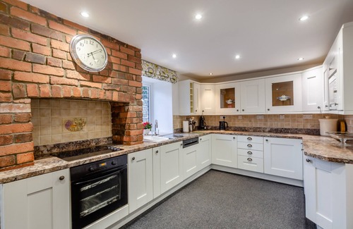 Llanelltyd Maison | Ysgubor Illtyd - The Barn