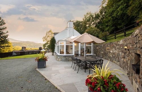 Llanelltyd Maison | Ysgubor Illtyd - The Barn