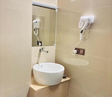Kaduwela Hôtel | Yuki Grand Hotel