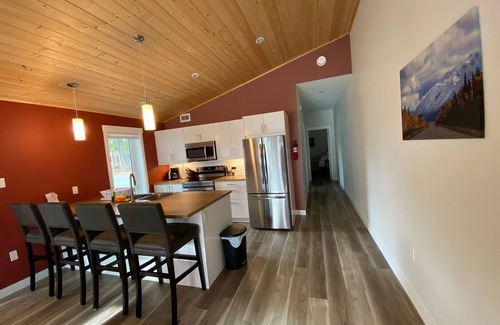 Whitehorse Maison | Yukon Hot Springs Suite #33
