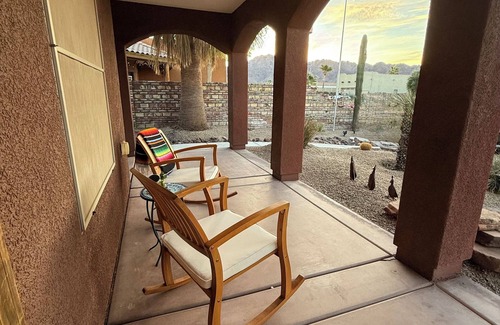 Foothills Maison | Yuma Foothills Paradise with RV-Hookup, Wi-Fi, AC and more! Pet friendly, too!