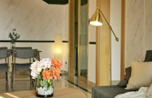 Central District Appartement | Yussy Staycation Modern x Sky at R&F princess cove