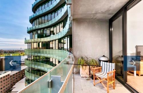 Melbourne Appartement | YVE 1401, views to the Bay & Beyond.