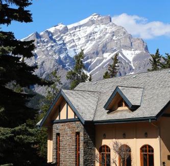 Banff Auberge | YWCA Banff Hotel