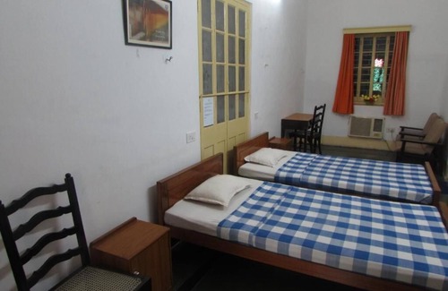Park Street Maison | YWCA GALLWAY GUEST HOUSE