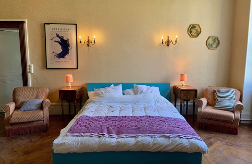 Villeblevin Lit Et Petit-Déjeuner | YXIE - Manoir des Arts - Chambre Yves