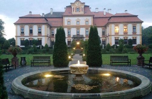 Postupice Appartement | Zámek Jemniště