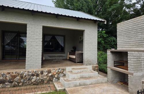 Mogale City Appartement | Zacks Country Stay Self-catering
