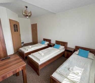 Maniowy Auberge | Zajazd Sinmar