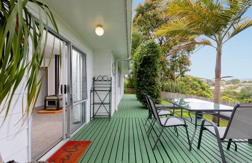 Bethlehem Maison | Zalonyika NZ - Tauranga Holiday Home