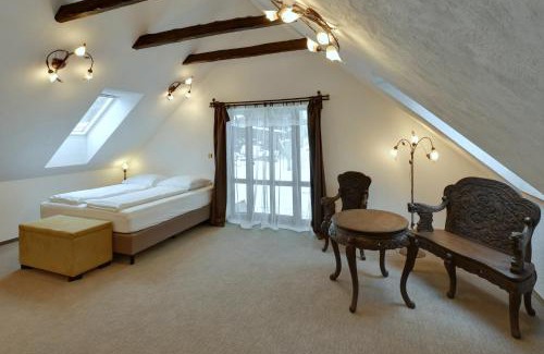 Rabatejn nad Strelou Appartement | Zamecka Fortovna Obora - Forester House