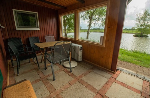 Detern Appartement | Zanderhütte - Ferienhof Am Birkensee, 55125