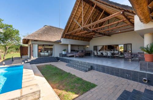 Leeupoort Maison | Zebula - HT1 - 5 Bedroom Holiday Home