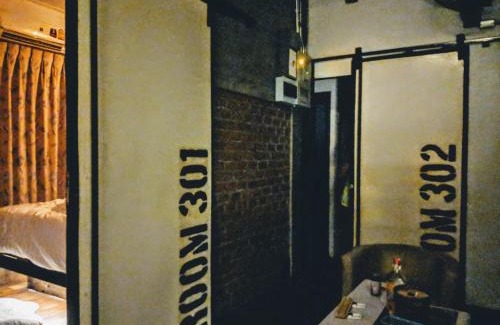 Wat Sam Phraya Auberge | Zeds Hostel Bangkok